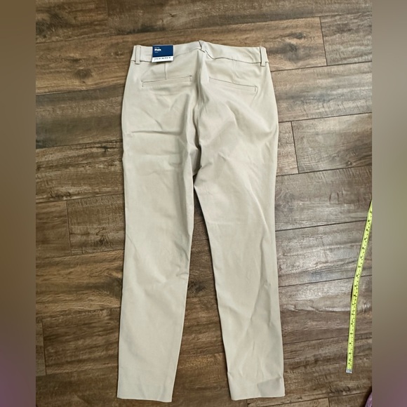 Old Navy High Rise Ankle Pixie Pants in Mocha Taffy 6 - Picture 6 of 11